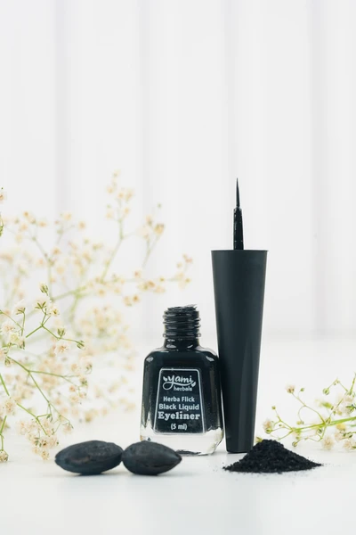 Herba Flick Black Liquid Eyeliner